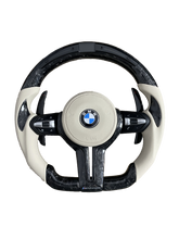 BMW SERIA F / FIBRĂ DE CARBON FORJATĂ / PIELE BEJ /  VOLAN PERSONALIZAT